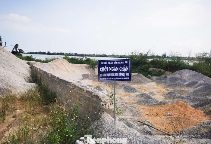 Chốt ngăn chặn cắm sâu khu vực sát sông, khó quan sát