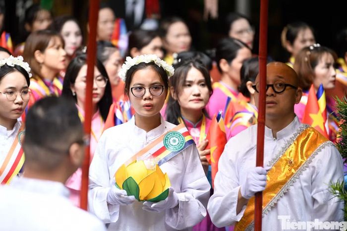 Lễ đón Nhà vua và Hoàng hậu Thái Lan tại chùa Quán Sứ. Ảnh: Như Ý