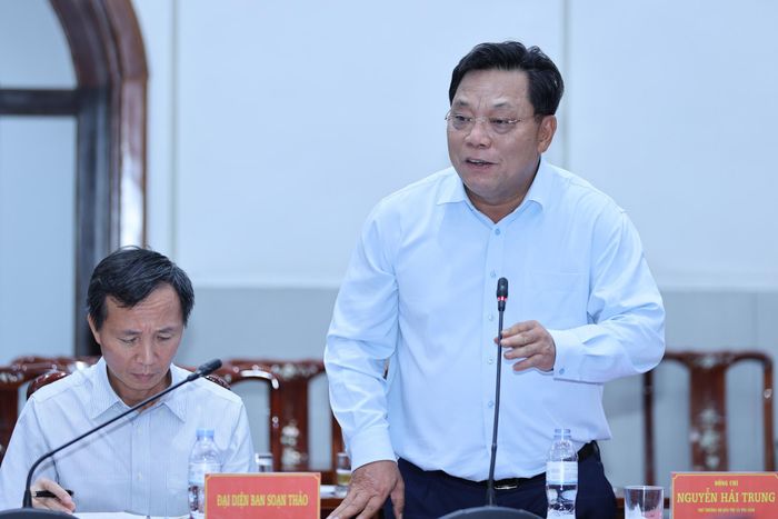 Thứ trưởng Bộ Dân tộc và Tôn giáo Nguyễn Hải Trung phát biểu tại Hội nghị. Ảnh: Lê Anh Dũng