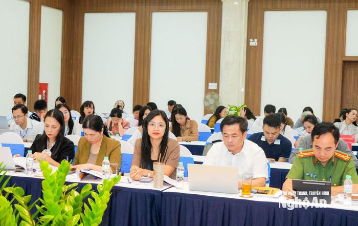 Các đại biểu tham dự hội thảo. Ảnh: T.L
