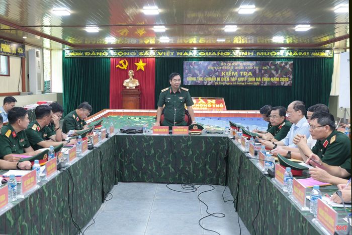 Trung tướng Trương Mạnh Dũng – Phó Tổng Tham mưu trưởng Quân đội nhân dân Việt Nam đã chủ trì buổi làm việc với Ban Chỉ đạo Diễn tập khu vực phòng thủ tỉnh Hà Tĩnh về công tác chuẩn bị diễn tập khu vực phòng thủ tỉnh năm 2026.