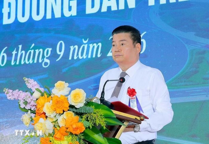 Ông Nguyễn Xuân Thành, Chủ tịch Tập đoàn Kinh tế Xuân Thành, phát biểu tại lễ khởi công. (Ảnh: Đức Phương/TTXVN)