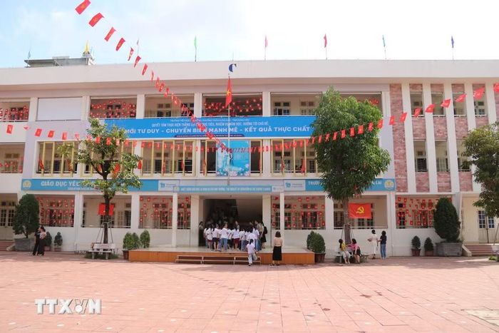 Trường Tiểu học Kim Đồng (phường Trần Hưng Đạo, tỉnh Hưng Yên) khang trang trong năm học mới. (Ảnh: Thu Hoài/TTXVN)