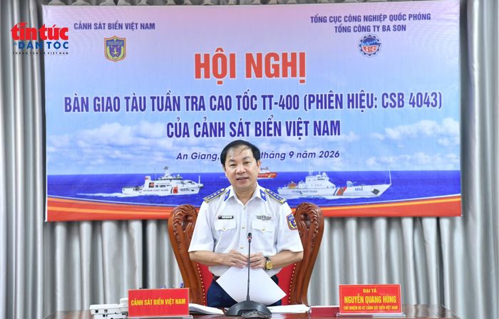 Đại tá Nguyễn Quang Hùng, Cục trưởng, Cục Hậu cần - Kỹ thuật Cảnh sát biển Việt Nam phát biểu tại Hội nghị.