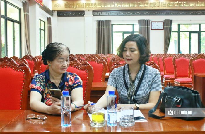 Bên cạnh họat động tuyên truyền, Hội Luật gia thành phố còn trực tiếp giải đáp những vướng mắc cụ thể của người dân. 