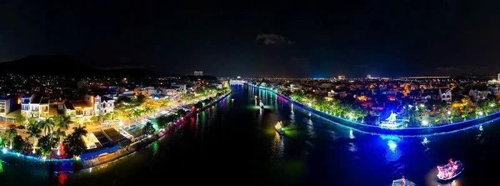 Sông Hà Thanh thành không gian lễ hội.