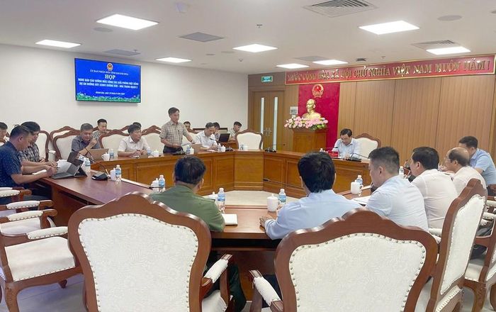 Ông Nguyễn Đình Thọ - Phó Giám đốc CPMB báo cáo tại buổi làm việc. Ảnh: Hương Thủy/BNEWS/TTXVN