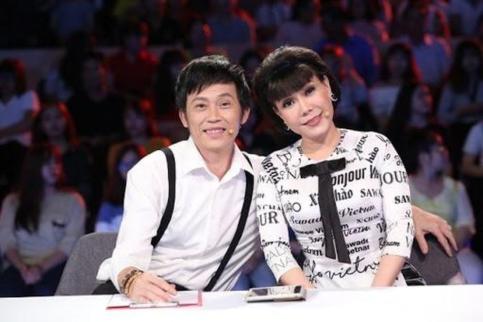 Một trong những tác phẩm nổi bật nhất của bộ đôi là Nhà Có 5 Nàng Tiên, ra mắt vào dịp Tết 2013.