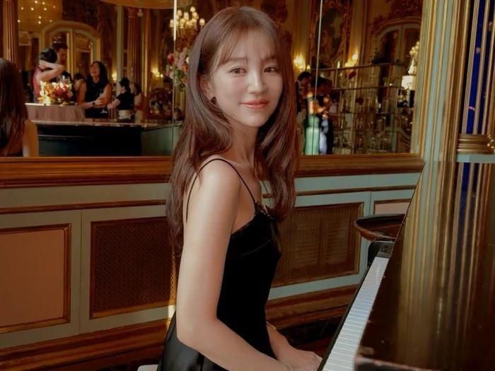 Yoon Eun Hye duy trì sức hút sau nhiều năm hoạt động nghệ thuật.