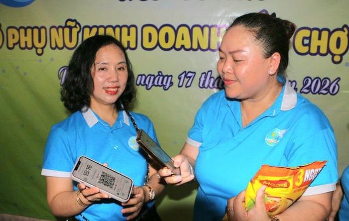 Tập huấn kinh doanh trên môi trường số cho tiểu thương