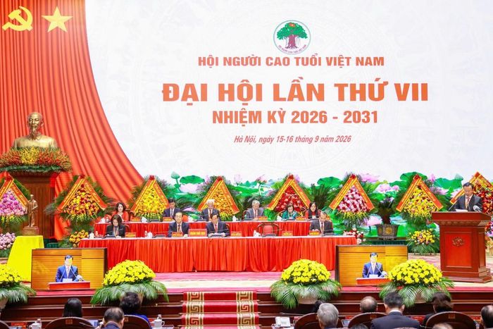 Đoàn Chủ tịch điều hành Đại hội. Ảnh: Quang Vinh