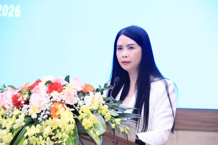 TS Trần Lan Phương, Phó Bí thư Thường trực Đảng ủy TƯ Hội, Phó Chủ tịch Thường trực Hội LHPN Việt Nam, Đại biểu Quốc hội khóa XVI, phát biểu khai mạc hội nghị