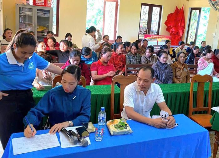 Hoạt động tuyên truyền, tập huấn được lồng ghép trong các buổi sinh hoạt Hội