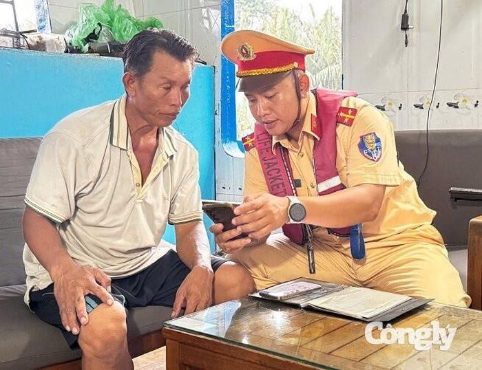 Hướng dẫn thực hiện dịch vụ công đối với thuyền trưởng.