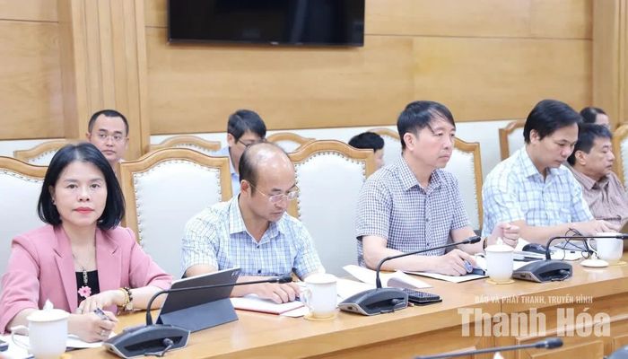 Đại diện các sở, ngành, đơn vị dự hội nghị.