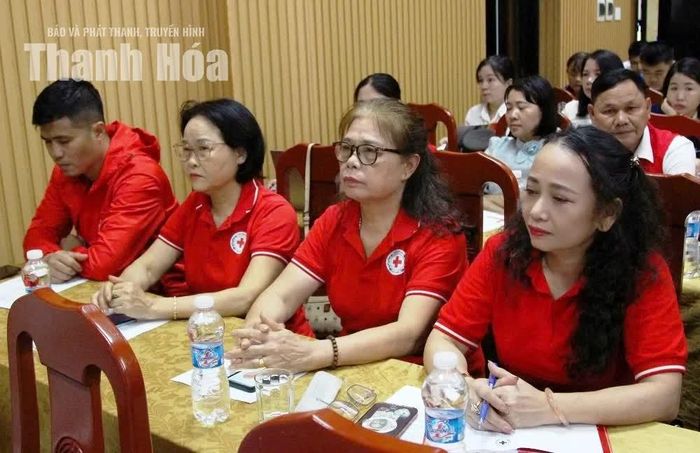 Các đại biểu tham dự hội nghị.