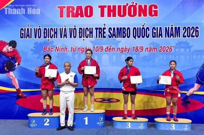 VĐV Lục Thị Vi Anh giành HCV ở hạng cân 54 kg nội dung vô địch trẻ.