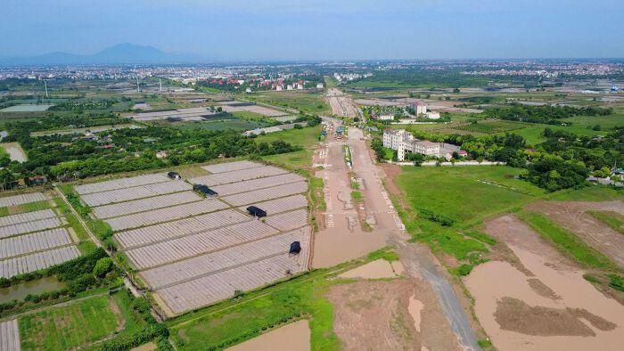 Đến nay, đã hoàn thành đưa vào khai thác khoảng 6,08km; đang triển khai thi công khoảng 9km; chuẩn bị khởi công hầm chui Tây Thăng Long - Vành đai 3 dài 0,92 km trong tháng 8/2026; đồng thời, đang triển khai chuẩn bị đầu tư các đoạn tuyến còn lại.