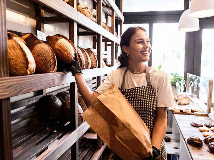 Sourdough cũng cho thấy tần suất mua sắm khá cao. Ảnh: Getty Images