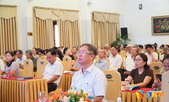 Hội nghị bồi dưỡng kiến thức pháp luật về BHXH, BHYT và kỹ năng tuyên truyền, vận động cho cán bộ làm công tác Mặt trận các cấp do Bảo hiểm xã hội thành phố và Ủy ban MTTQ Việt Nam thành phố tổ chức ngày 10/9. Ảnh: DIỆP NHƯ