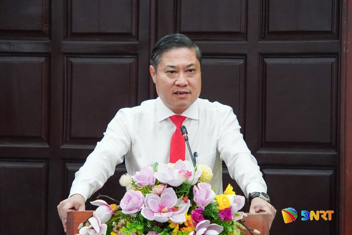 Phó Chủ tịch UBND thành phố Phan Thái Bình phát biểu giao nhiệm vụ tại hội nghị. Ảnh: S.N.V