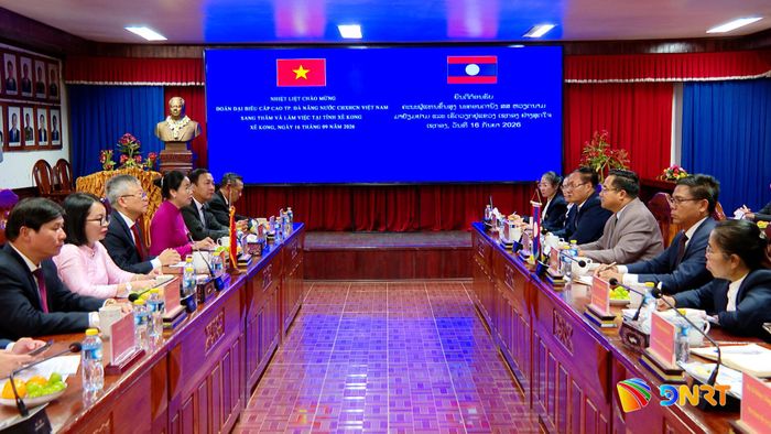 Quang cảnh buổi làm việc. Ảnh: HOÀN VŨ - VĂN HÙNG