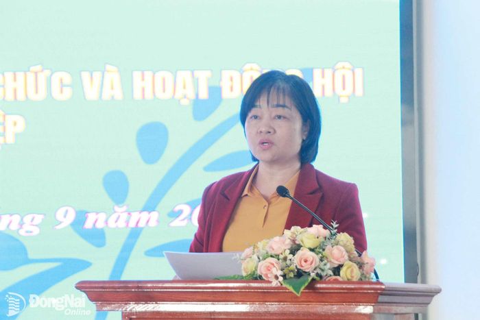Đại diện doanh nghiệp có đông lao động nữ tham gia ý kiến tại hội thảo. Ảnh: Nga Sơn