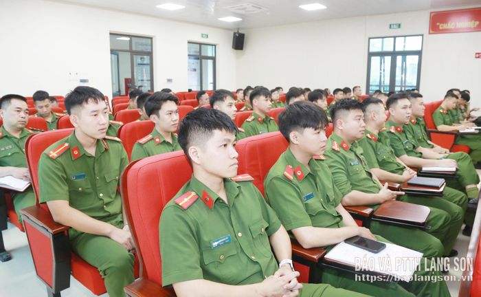 Các học viên tham dự tập huấn
