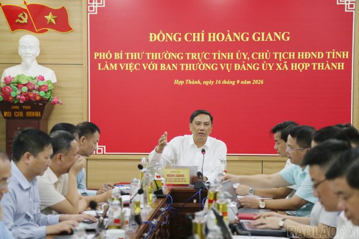 Đồng chí Hoàng Giang - Phó Bí thư Thường trực Tỉnh ủy, Chủ tịch HĐND tỉnh phát biểu tại buổi giám sát.