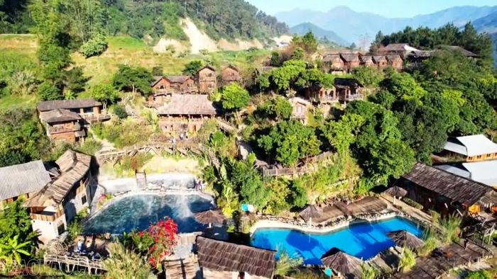 Nguồn khoáng nóng là một trong những lợi thế để Hạnh Phúc phát triển du lịch.