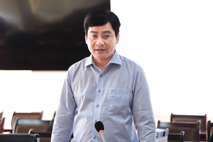 Phó Giám đốc Sở Nội vụ tỉnh Lâm Đồng Trần Hữu Tuấn phát biểu tại buổi làm việc