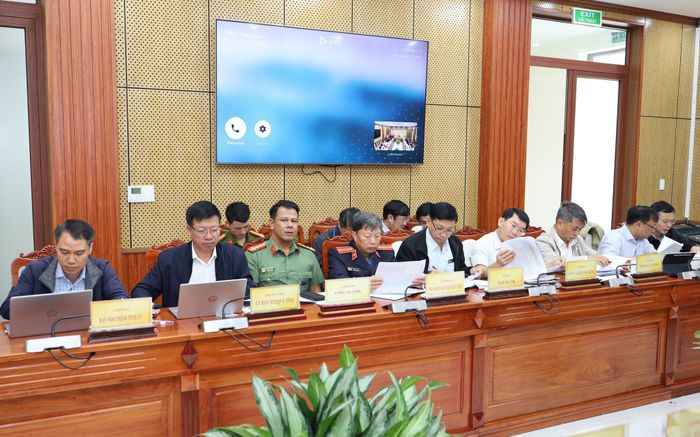 Lãnh đạo các sở, ban, ngành tham gia tiếp công dân