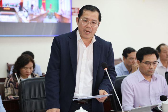 Phó Giám đốc Sở Y tế Lâm Đồng Huỳnh Thanh Huynh báo cáo tình hình triển khai khám sức khỏe trên địa bàn