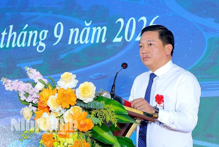 Đồng chí Nguyễn Cao Sơn, Tỉnh ủy viên, Phó Chủ tịch UBND tỉnh phát biểu tại lễ khởi công.