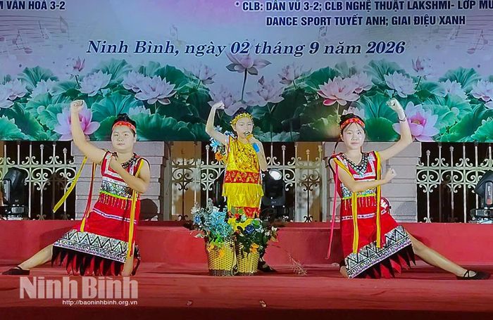 Tiết mục H'ren lên rẫy do Thảo Nhi hát đơn ca, Thùy Nhi và Mai Trang múa phụ họa đoạt giái A liên hoan Tiếng hát Vàng Anh phường Nam Định năm 2026.