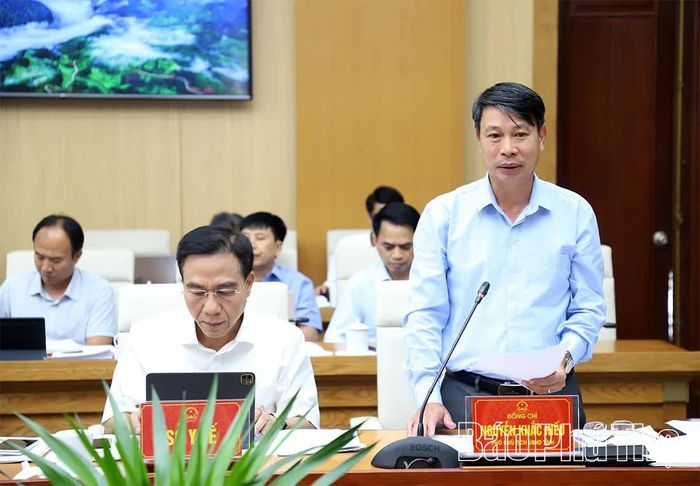 Phó Chủ tịch UBND tỉnh Nguyễn Khắc Hiếu phát biểu tại hội nghị.