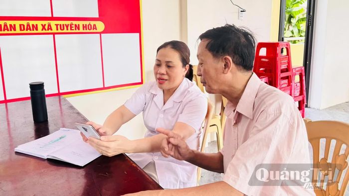 Tinh thần trách nhiệm của đội ngũ cán bộ ngày càng được đề cao đang tạo nên những chuyển động tích cực ngay từ cơ sở - Ảnh: Q.V