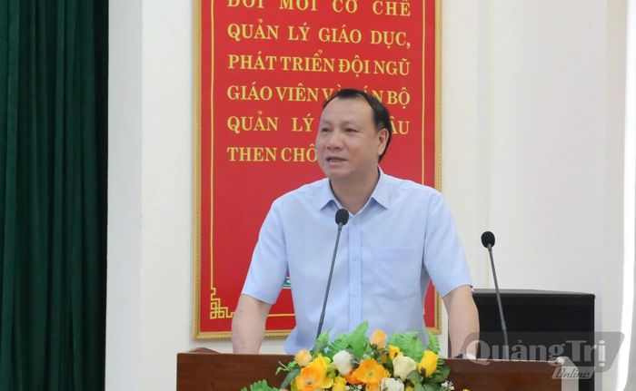 Đại diện Trường đại học Sư phạm Hà Nội phát biểu tại hội nghị - Ảnh: H.L