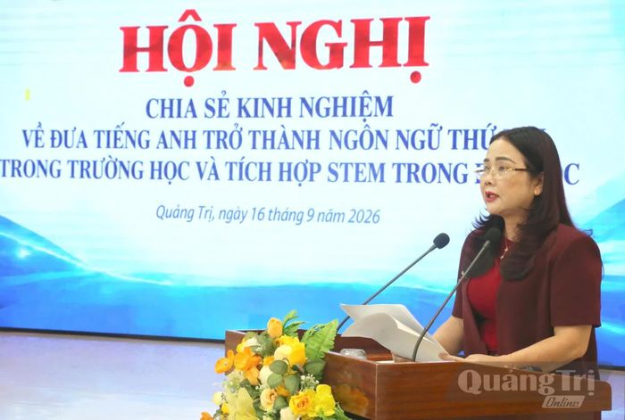 Đại diện lãnh đạo Sở Giáo dục và Đào tạo phát biểu khai mạc hội nghị - Ảnh: H.L