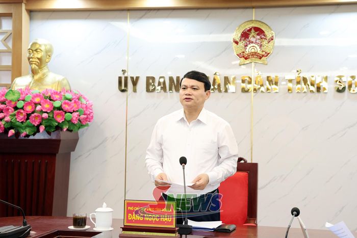 Đồng chí Đặng Ngọc Hậu, Phó Chủ tịch UBND tỉnh, phát biểu tại cuộc làm việc.