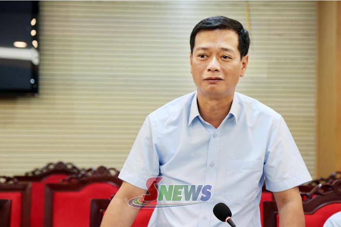 Lãnh đạo Sở Nông nghiệp và Môi trường phát biểu ý kiến tại cuộc làm việc.