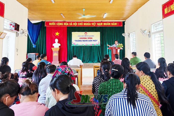 Chương trình “Tháng nghe dân nói” tại bản Suối Khang.