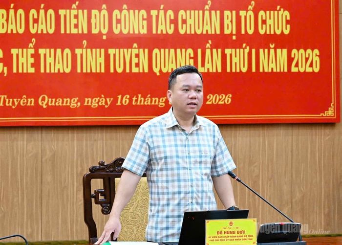 Đồng chí Đỗ Hùng Đức, Ủy viên BCH Đảng bộ tỉnh, Phó Chủ tịch UBND tỉnh phát biểu kết luận cuộc họp.