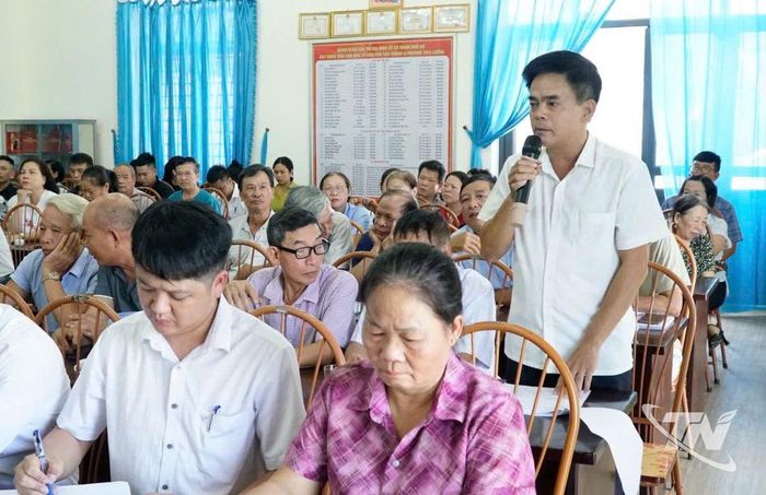 Đảng viên được trực tiếp trao đổi, đề xuất những vấn đề quan tâm.