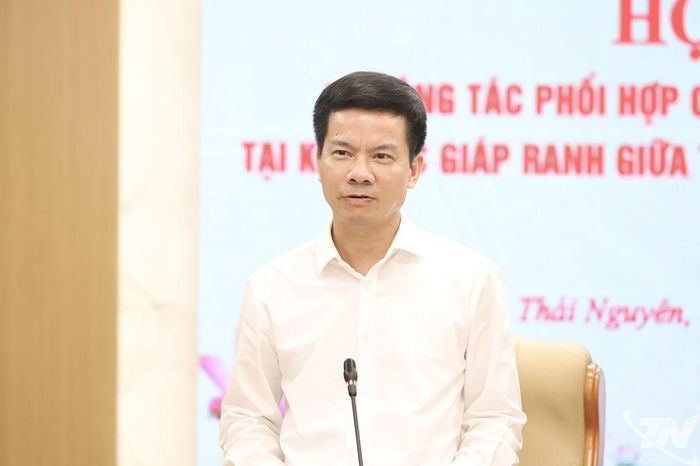 Đồng chí Bùi Duy Cường, Phó Chủ tịch UBND thành phố Hà Nội phát biểu tại Hội nghị.