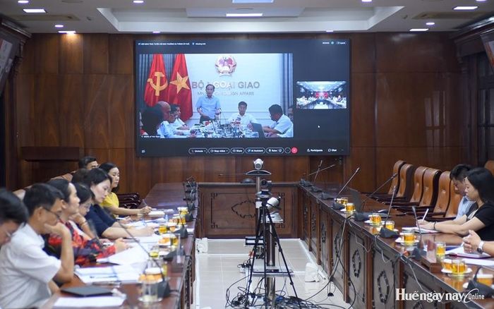 Đồng chí Lê Hoài Trung phát biểu tại hội nghị.