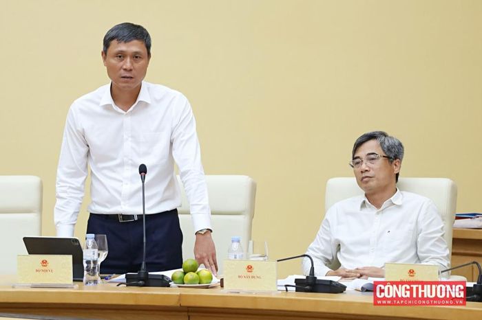 Ông Vũ Hải Nam, Vụ trưởng Vụ Tổ chức - Biên chế (Bộ Nội vụ) ghi nhận sự chủ động của các bộ, ngành trong việc gấp rút hoàn thiện căn cứ pháp lý, giúp việc chuyển giao diễn ra thuận lợi