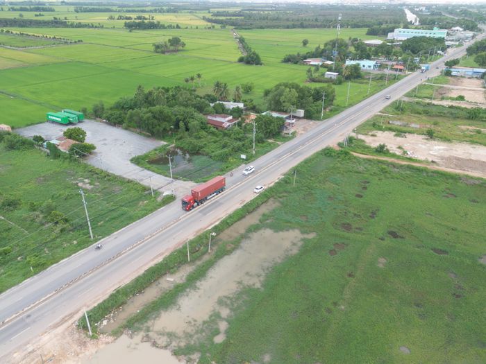 Khi hoàn thành, cao tốc TP.HCM - Mộc Bài sẽ góp phần giảm tải cho quốc lộ 22, rút ngắn thời gian di chuyển từ TP.HCM đến cửa khẩu quốc tế Mộc Bài, đồng thời tăng cường kết nối với Campuchia và hành lang kinh tế xuyên Á. Tuyến cao tốc cũng kết nối với Vành đai 3 và Vành đai 4 TP.HCM, hình thành trục logistics từ cửa khẩu quốc tế Mộc Bài đến cảng Cát Lái và cụm cảng nước sâu Cái Mép - Thị Vải.