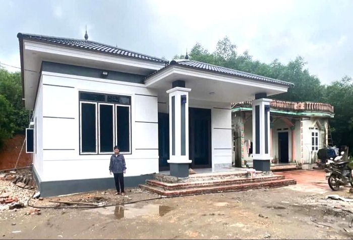 Căn nhà đang xây dựng dở dang, chưa kịp hoàn thiện của gia đình nạn nhân.