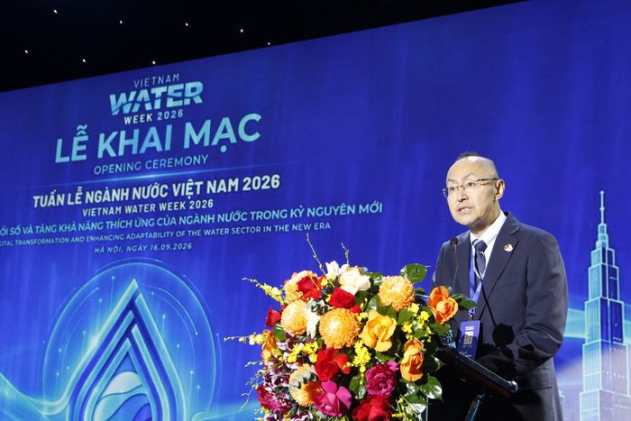 Ông Kobayashi Yosuke, Trưởng đại diện Cơ quan Hợp tác Quốc tế Nhật Bản (JICA) tại Việt Nam phát biểu tại lễ khai mạc.